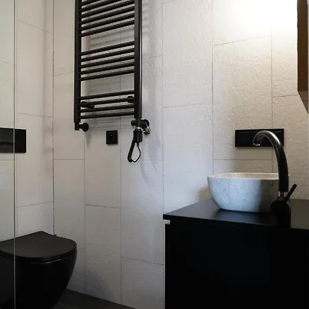Apartament Z Jacuzzi W Sercu Miasta Apartamento